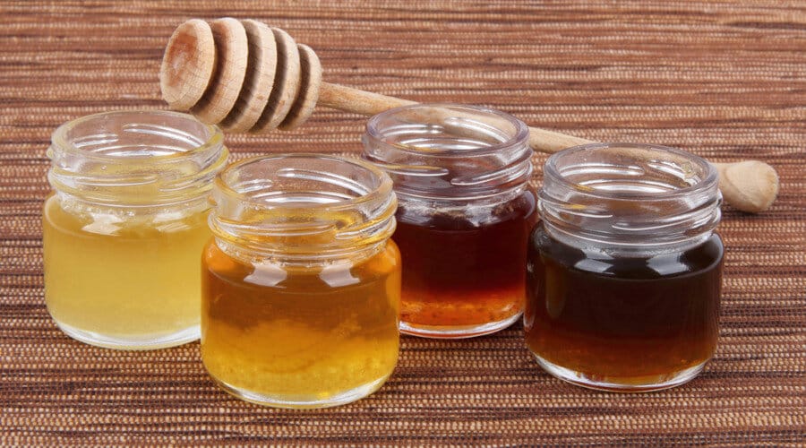 Pourquoi il y a des différentes couleurs de miels ?