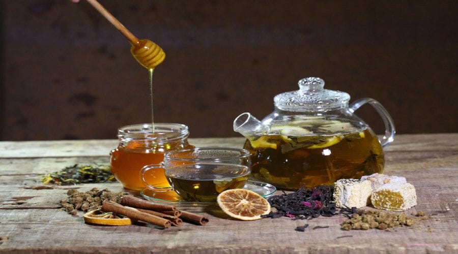 Miel et thé un mariage sucré excellent pour la santé